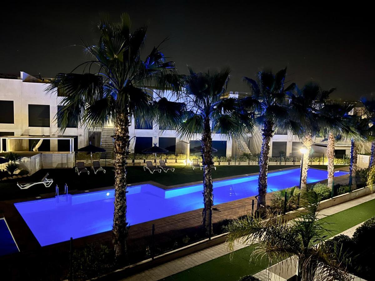 Punta Prima Villa 3 Bedrooms And Solarium Sea View Torrevieja Exterior photo